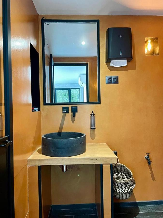 ニース Escondida Bed & Breakfast エクステリア 写真